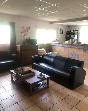 L'oustau De La Font 3* Reilhanette