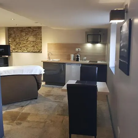 L'oustau De La Font 3*