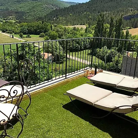 Hotel L'oustau De La Font 3*